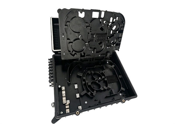 How many kilometers is a fiber optic splitter typically installed 