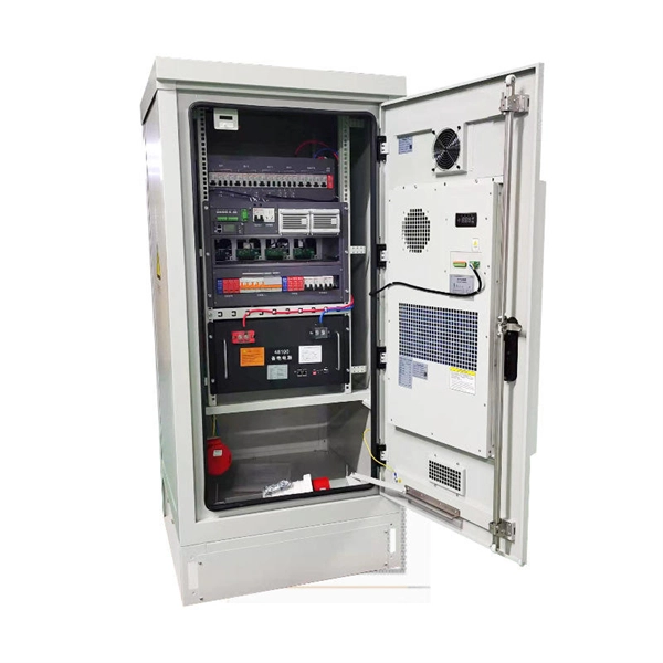 How many optical cables can a single fiber distribution box support at most 